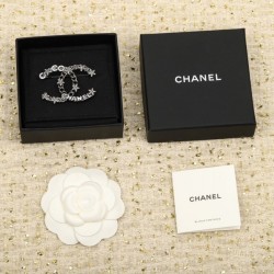 CHANEL Chanel brooch 2023SS attractive up like this year