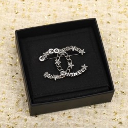 CHANEL Chanel brooch 2023SS attractive up like this year