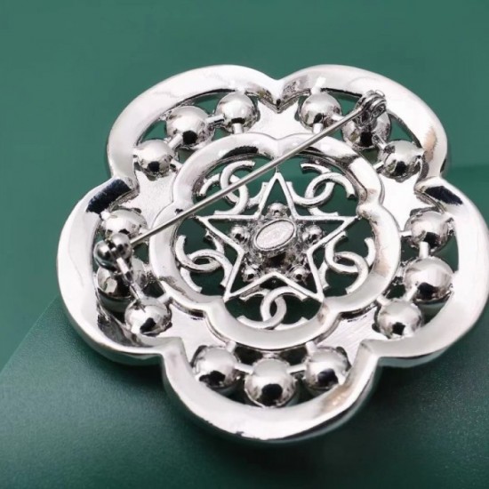 CHANEL Chanel brooch 2023SS This season has a sense of fashion CHANEL Chanel brooch 2023SS This season has a sense of fashion
