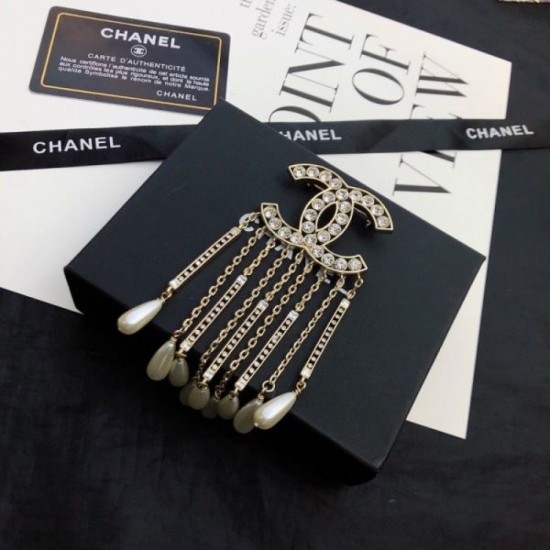 2023FW Brooch CHANEL Transform into a beautiful outfit 2023FW Brooch CHANEL Transform into a beautiful outfit