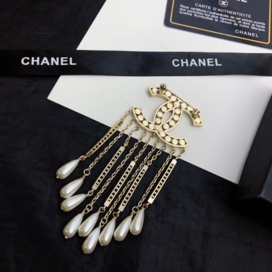 2023FW Brooch CHANEL Transform into a beautiful outfit 2023FW Brooch CHANEL Transform into a beautiful outfit