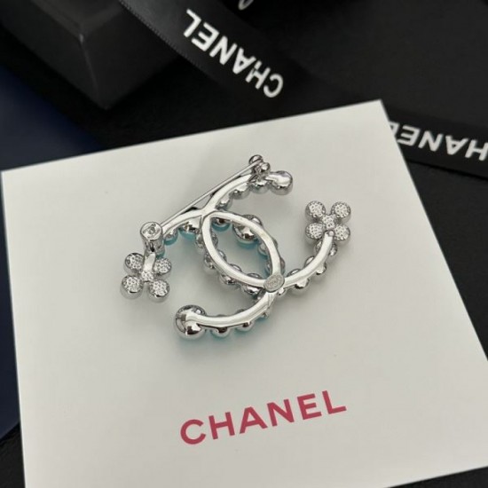 2023FW Brooch CHANEL CHANEL Great coordination attracts attention 2023FW Brooch CHANEL CHANEL Great coordination attracts attention
