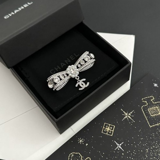 2023FW Brooch CHANEL CHANEL New products continue to be very popular 2023FW Brooch CHANEL CHANEL New products continue to be very popular