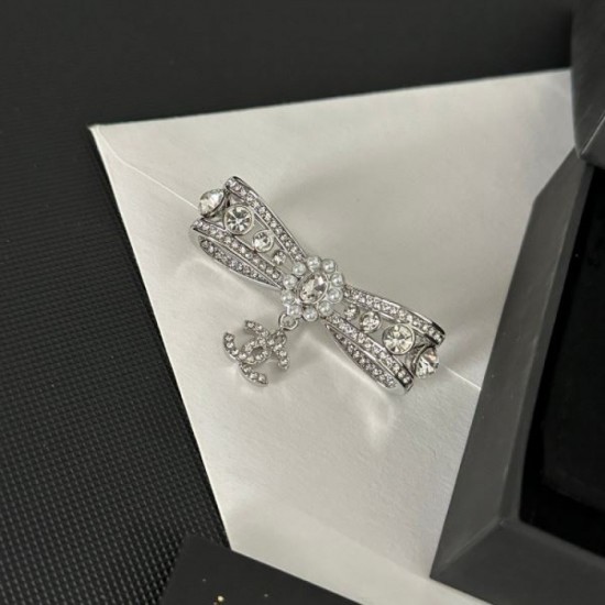 2023FW Brooch CHANEL CHANEL New products continue to be very popular 2023FW Brooch CHANEL CHANEL New products continue to be very popular