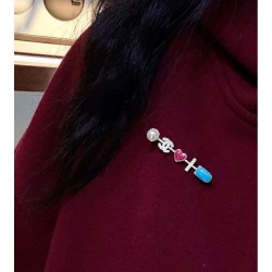 CHANEL This winter's new item 2023FW brooch that you can take for granted