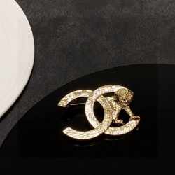 CHANEL This winter's new item 2023FW brooch that you can take for granted