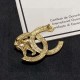 CHANEL This winter's new item 2023FW brooch that you can take for granted CHANEL This winter's new item 2023FW brooch that you can take for granted