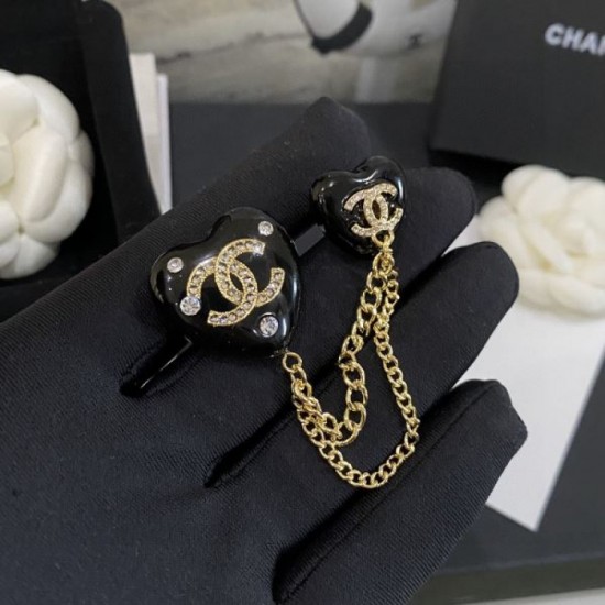 CHANEL Latest advance fashionable logo 2023FW brooch CHANEL Latest advance fashionable logo 2023FW brooch