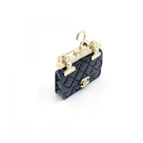 CHANEL In stock and used by overseas celebrities 2023FW Brooch CHANEL In stock and used by overseas celebrities 2023FW Brooch