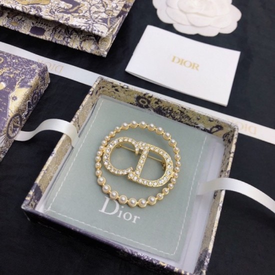 2023SS brooch A new DIOR Dior that has been featured in many magazines 2023SS brooch A new DIOR Dior that has been featured in many magazines