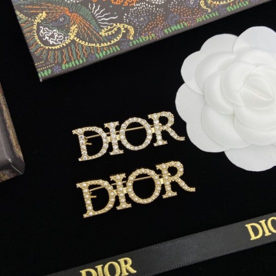 2023SS brooch Last year's popular item new DIOR Dior 2023SS brooch Last year's popular item new DIOR Dior