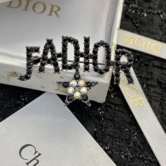 DIOR Dior Brooch 2023SS Excellent practicality for daily use DIOR Dior Brooch 2023SS Excellent practicality for daily use