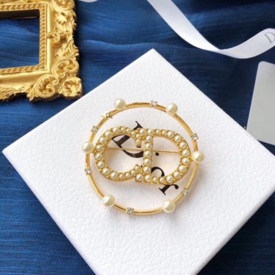 DIOR Dior brooch 2023SS Enjoy spring and summer fashion DIOR Dior brooch 2023SS Enjoy spring and summer fashion