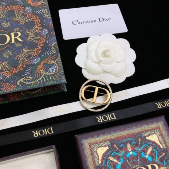 2023FW Brooch DIOR Dior Relaxed atmosphere 2023FW Brooch DIOR Dior Relaxed atmosphere