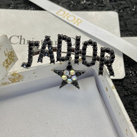 2023FW Brooch DIOR New item in pursuit of Dior trends 2023FW Brooch DIOR New item in pursuit of Dior trends