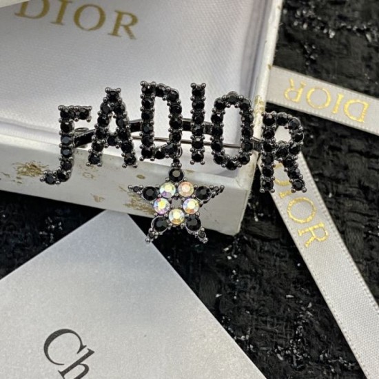 2023FW Brooch DIOR New item in pursuit of Dior trends 2023FW Brooch DIOR New item in pursuit of Dior trends