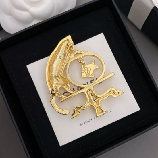 DIOR Fashionable autumn/winter style 2023FW brooch DIOR Fashionable autumn/winter style 2023FW brooch