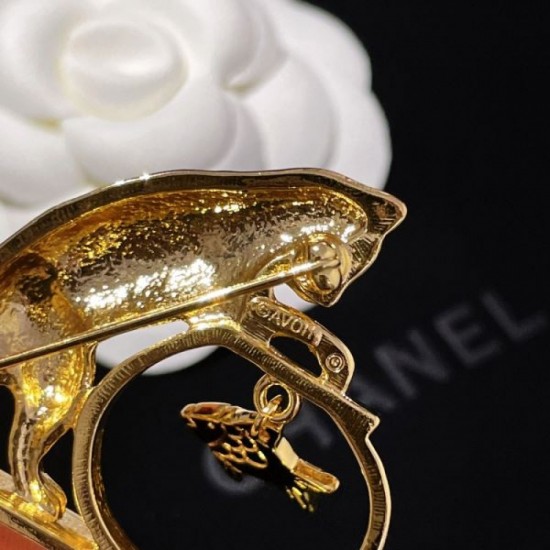 DIOR Fashionable autumn/winter style 2023FW brooch DIOR Fashionable autumn/winter style 2023FW brooch