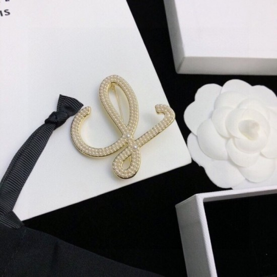 LOEWE Loewe brooch 2023SS Enjoy the latest summer style LOEWE Loewe brooch 2023SS Enjoy the latest summer style