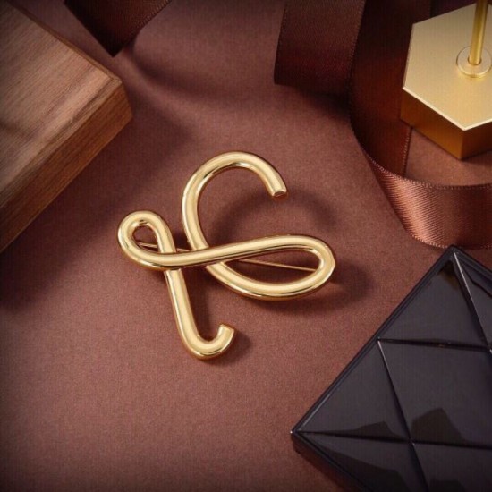 LOEWE New item this winter 2023FW brooch that you can take for granted LOEWE New item this winter 2023FW brooch that you can take for granted