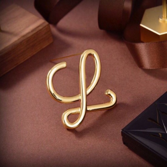 LOEWE New item this winter 2023FW brooch that you can take for granted LOEWE New item this winter 2023FW brooch that you can take for granted