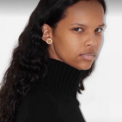 2023FW earrings BURBERRY Burberry is gaining attention now