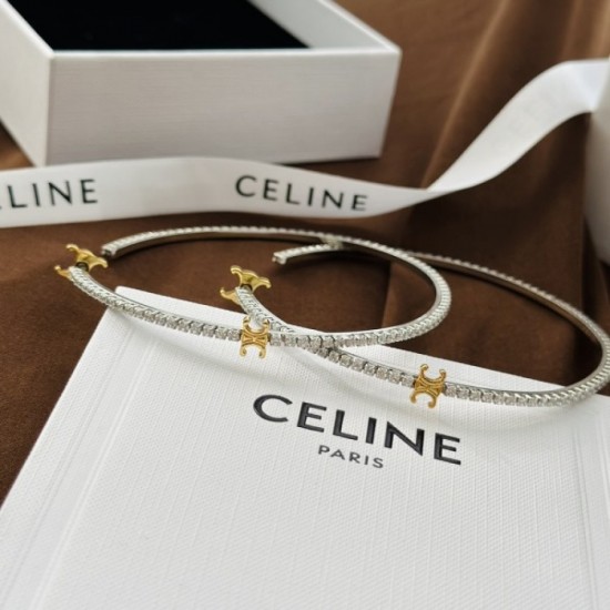 2023SS Earrings Transform into a beautiful outfit CELINE Celine 2023SS Earrings Transform into a beautiful outfit CELINE Celine