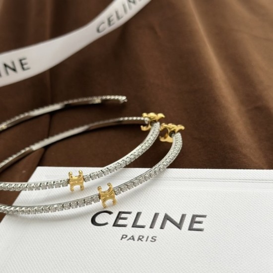 2023SS Earrings Transform into a beautiful outfit CELINE Celine 2023SS Earrings Transform into a beautiful outfit CELINE Celine