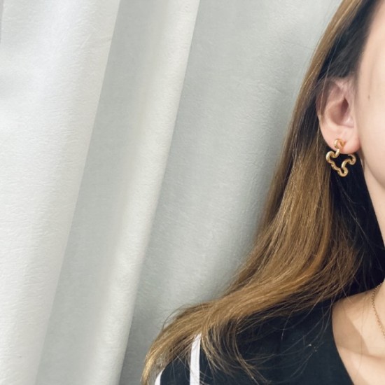 2023SS Earrings Magazine New Spring/Summer Arrival CELINE Celine 2023SS Earrings Magazine New Spring/Summer Arrival CELINE Celine