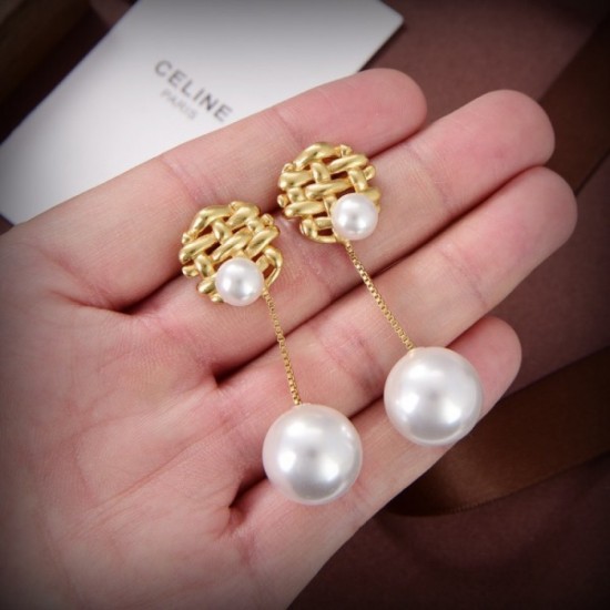 2023SS Earrings Fashionable advanced at once CELINE Celine 2023SS Earrings Fashionable advanced at once CELINE Celine
