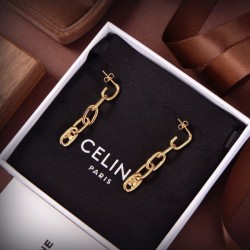 2023SS Earrings Nice coordination is a hot topic CELINE Celine