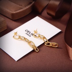 2023SS Earrings Nice coordination is a hot topic CELINE Celine