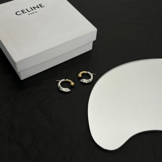CELINE Celine Earrings 2023SS Summer new work with a sense of stability CELINE Celine Earrings 2023SS Summer new work with a sense of stability