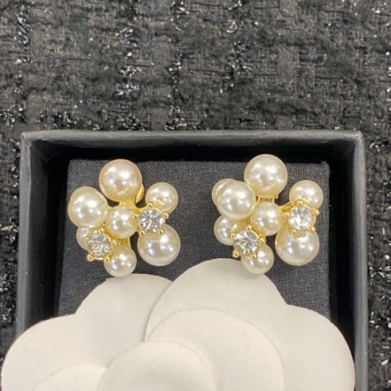 CELINE Celine earrings 2023SS celebrity favorite brand CELINE Celine earrings 2023SS celebrity favorite brand