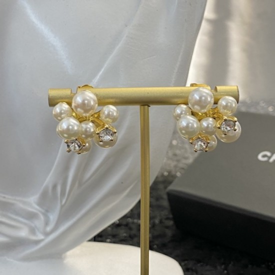 CELINE Celine earrings 2023SS celebrity favorite brand CELINE Celine earrings 2023SS celebrity favorite brand