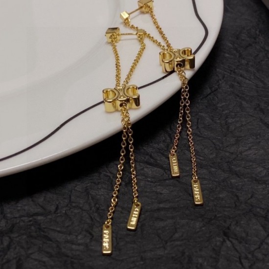 CELINE Celine Earrings 2023SS Pay attention to your feet CELINE Celine Earrings 2023SS Pay attention to your feet