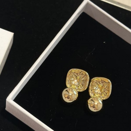 2023FW Earrings CELINE You can buy them now! New arrival 2023FW Earrings CELINE You can buy them now! New arrival
