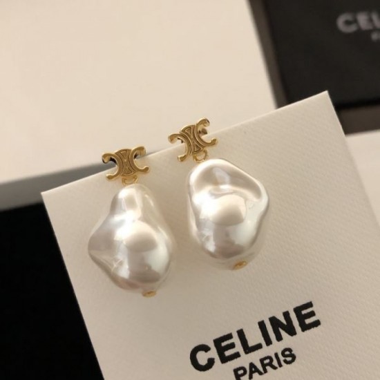 2023FW Earrings CELINE Celine continues to attract attention 2023FW Earrings CELINE Celine continues to attract attention