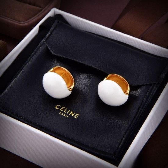 2023FW Earrings CELINE CELINE Feels elegant and autumn-like 2023FW Earrings CELINE CELINE Feels elegant and autumn-like