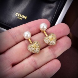 2023FW Earrings CELINE Celine A lovely autumn staple item