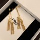 CELINE 2023FW earrings that are easy to balance CELINE 2023FW earrings that are easy to balance
