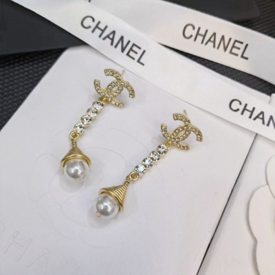 2023SS Earrings CHANEL Chanel with a retro feel 2023SS Earrings CHANEL Chanel with a retro feel