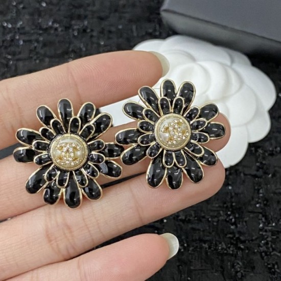 2023SS earrings New deals at sale prices CHANEL Chanel 2023SS earrings New deals at sale prices CHANEL Chanel