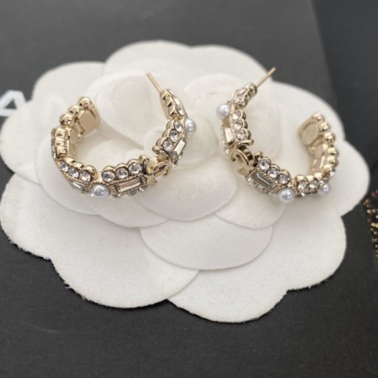 2023SS Earrings Shortest 1 week Not yet released in Japan CHANEL Chanel 2023SS Earrings Shortest 1 week Not yet released in Japan CHANEL Chanel