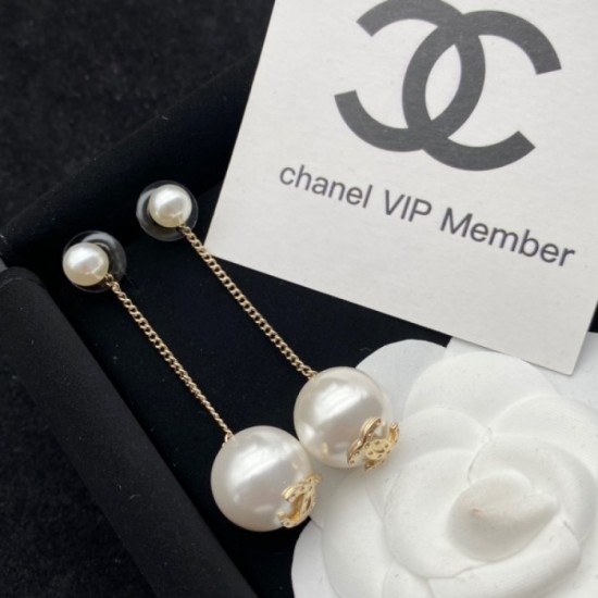 2023SS Earrings Widening the range of fashion CHANEL Chanel 2023SS Earrings Widening the range of fashion CHANEL Chanel