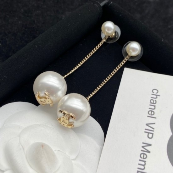 2023SS Earrings Widening the range of fashion CHANEL Chanel 2023SS Earrings Widening the range of fashion CHANEL Chanel