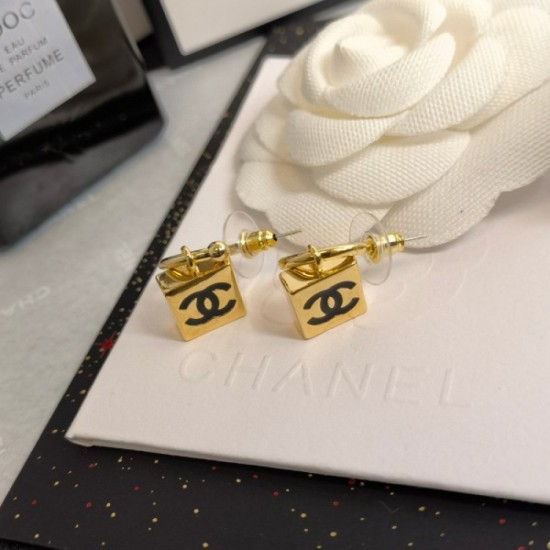CHANEL Chanel Earrings 2023SS Gifts to give CHANEL Chanel Earrings 2023SS Gifts to give