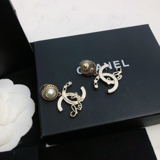 CHANEL Chanel Earrings 2023SS Fan must-see spring and summer new work CHANEL Chanel Earrings 2023SS Fan must-see spring and summer new work