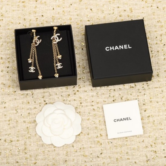 CHANEL Chanel Earrings 2023SS Recommended topical product this season CHANEL Chanel Earrings 2023SS Recommended topical product this season
