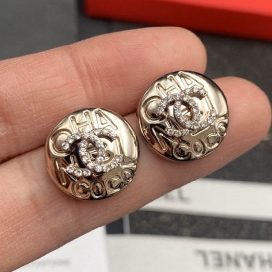 2023FW earrings CHANEL CHANEL Style that can be used for autumn 2023FW earrings CHANEL CHANEL Style that can be used for autumn